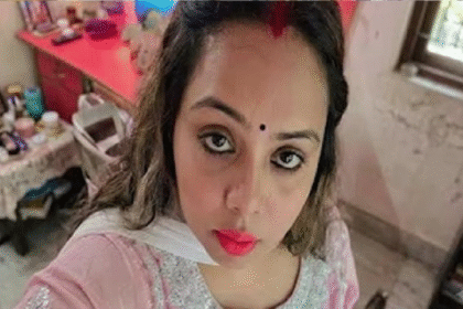RIYA SINHA