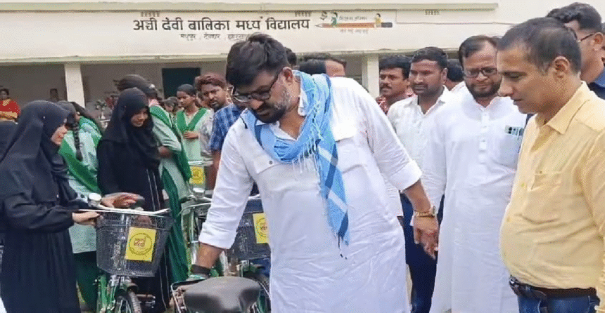Madhupur, Hafizul Hasan, Cycle Distribution, Girl Students,